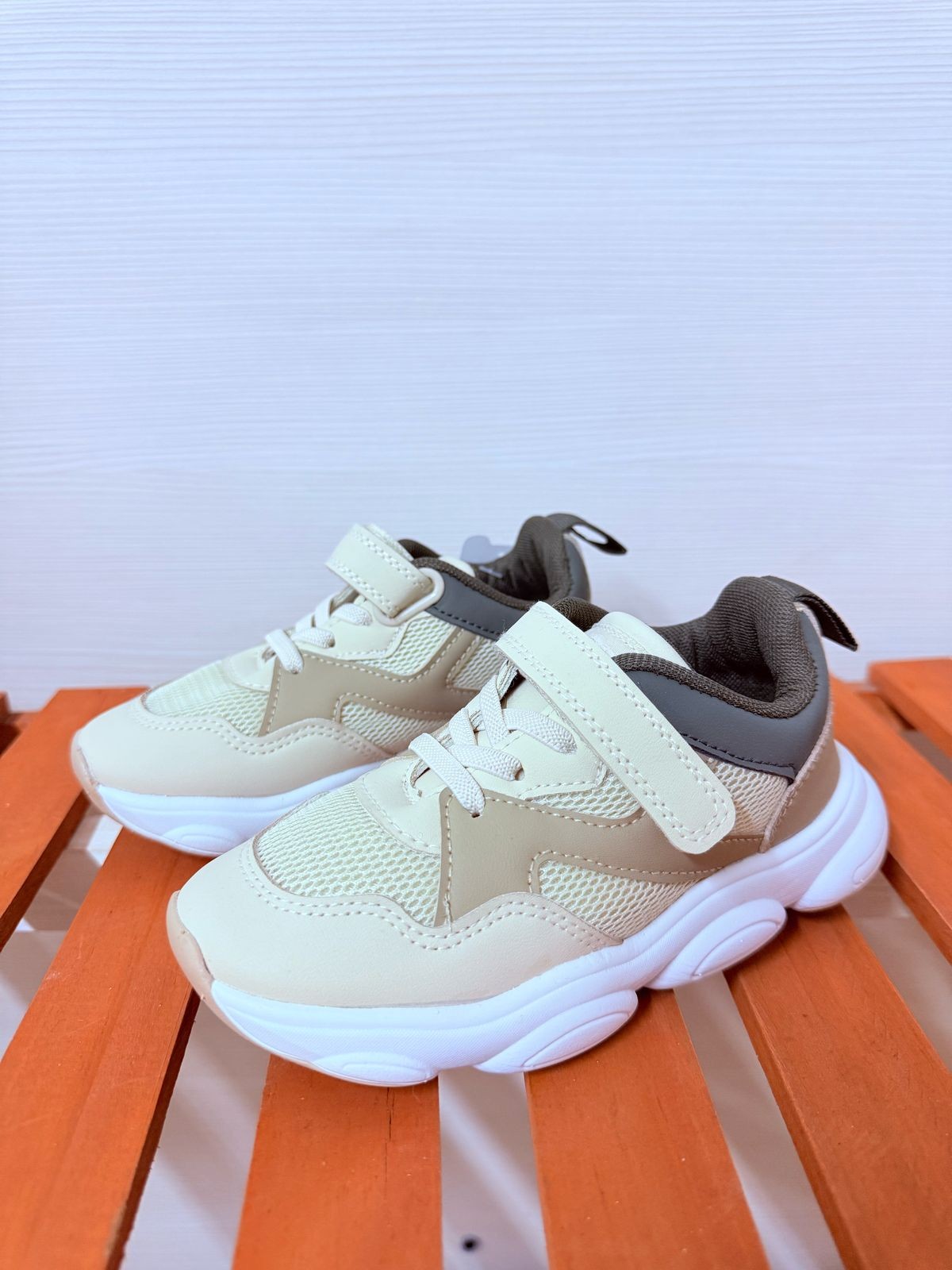 25730285-ae06-429b-9aed-f6b6539f4174